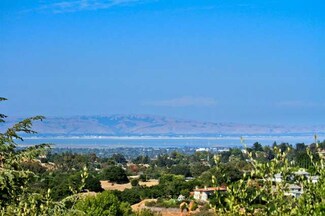 27718 Via Ventana Way, Los Altos Hills, CA 94022
