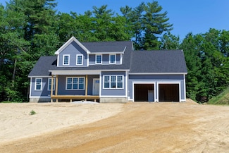8 Stone Creek Dr, Brentwood, NH 03833