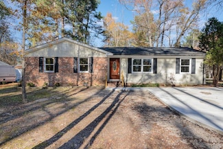 5917 Meadowlark Ln, Raleigh, NC 27610