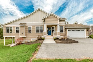 16 Kennedy Rd Unit A, Gloucester, MA 01930
