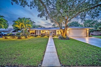 841 Gardenia Ln, Plantation, FL 33317