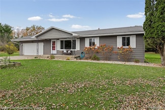 12429 Mt Morris Rd, Columbiaville, MI 48421