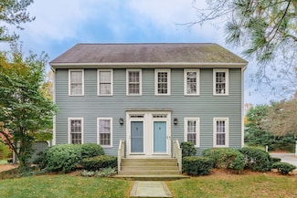 3 Brookdale Cir, Shrewsbury, MA 01545