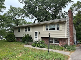 607 Turnpike St, Stoughton, MA 02072