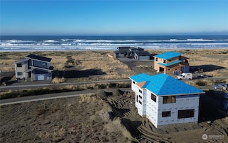 1505 Moonstone Ln, Westport, WA 98595