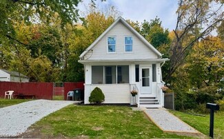 699 Fultz St, Akron, OH 44307