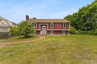 34 Edgeworth St, East Weymouth, MA 02189