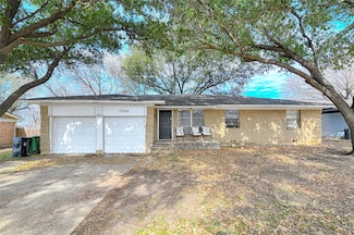 7505 Deaver Dr, North Richland Hills, TX 76180