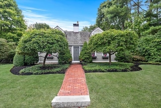 28 East St, Hingham, MA 02043