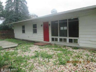 1300 Pinewood Dr, Frederick, MD 21701