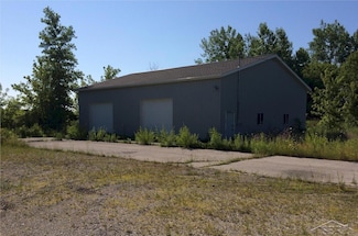 7780 Bay Rd, Saginaw, MI 48604