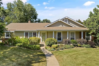 445 Mason Ridge Dr, Saint Charles, MO 63304