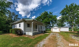 9274 Summers Rd, Benton, IL 62812