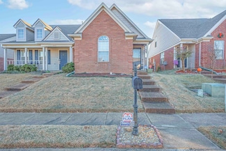 6877 Century Oaks Dr, Cordova, TN 38018