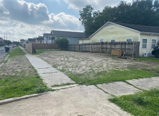 6341 Franklin Ave, New Orleans, LA 70122