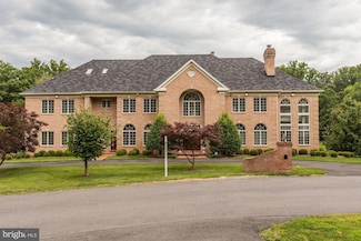 914 Helga Place, McLean, VA 22102