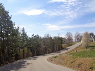 52 Malibu Dr, Corbin, KY 40701