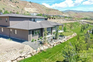 3365 E Warm Springs Ave, Boise, ID 83716