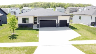 1497 S 100th St, Waukee, IA 50263