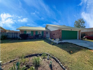 86 Mooring Ln, Shalimar, FL 32579