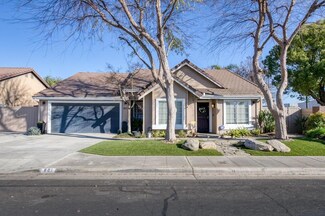 801 N Homsy Ave, Clovis, CA 93611