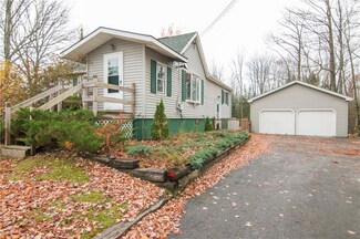 236 Main Rd, Holden, ME 04429