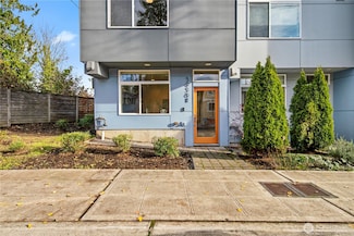 5936 36th Ave S Unit A, Seattle, WA 98118