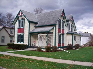 341 N Cincinnati St, Spring Green, WI 53588
