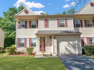 410 Ballard Dr, Algonquin, IL 60102