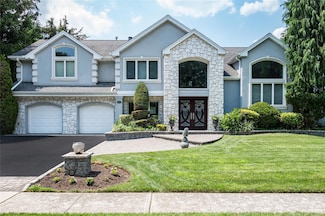 56 Rockland Dr, Jericho, NY 11753