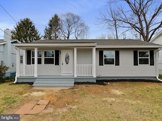 829 W 14th St, Front Royal, VA 22630