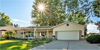 438 N Cleveland Ave, Niles, OH 44446
