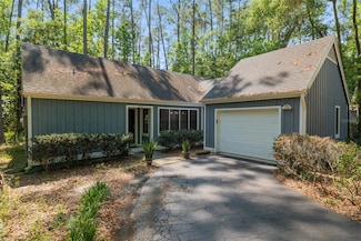 4728 SW 85th Dr, Gainesville, FL 32608