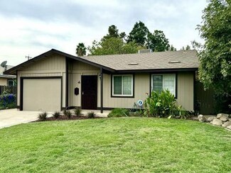 709 S 8th St, Kerman, CA 93630