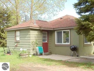 1135 Valley St, Elberta, MI 49628