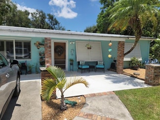 2690 Rainbow Dr, Fort Pierce, FL 34981