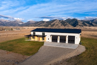 6111 Springhill Rd, Belgrade, MT 59714