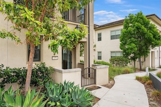 179 Follyhatch, Irvine, CA 92618