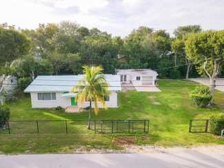149 N Bay Harbor Dr, Key Largo, FL 33037
