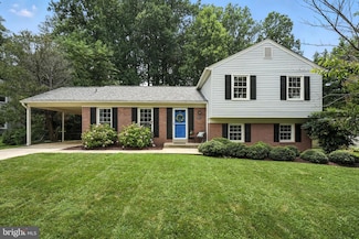 9307 Winbourne Rd, Burke, VA 22015