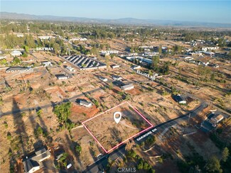 5882 Oakmore Dr, Paradise, CA 95969