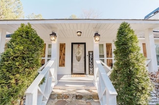 511 Laird Rd, Hiram, GA 30141