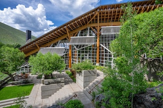 709 Fairway Rd, Sun Valley, ID 83353