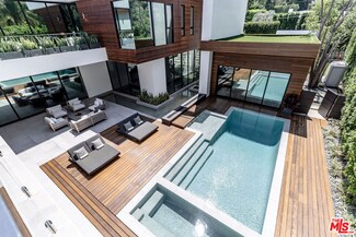 16033 Valley Vista Blvd, Encino, CA 91436