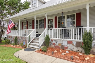 914 Crosby Ln, Spring City, TN 37381
