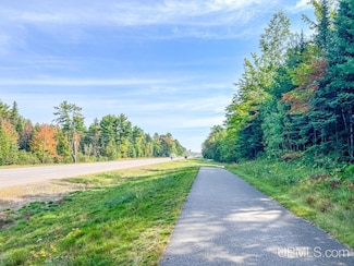 Parcel B Michigan 28, Marquette, MI 49855