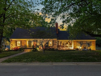 1829 Stratford Dr, Owensboro, KY 42301