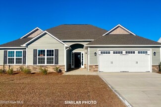 330 Black Hawk Dr, Jacksonville, NC 28544