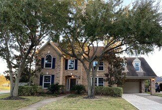 2651 Brazos Ridge Dr, Sugar Land, TX 77479