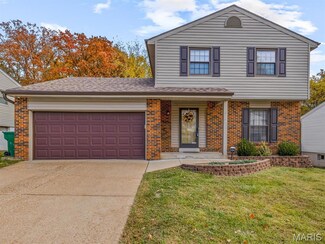 3184 Meadowfield Dr, Arnold, MO 63010